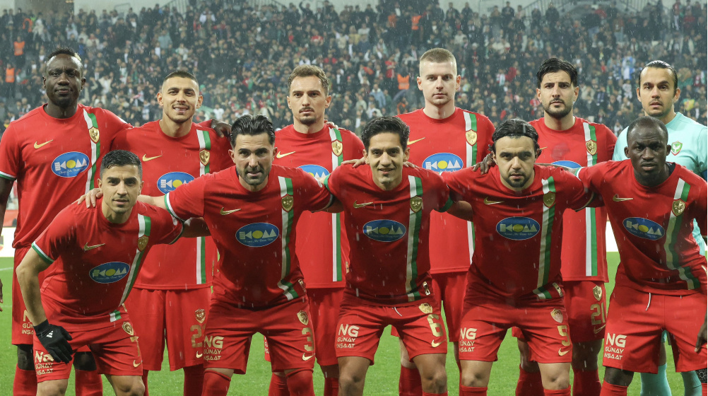 Amed SK, 17 yıllık hasreti sona erdirerek Süper Lig biletini aldı - Diyarbakır’ı 2009’dan sonra yeniden zirveye taşıdı